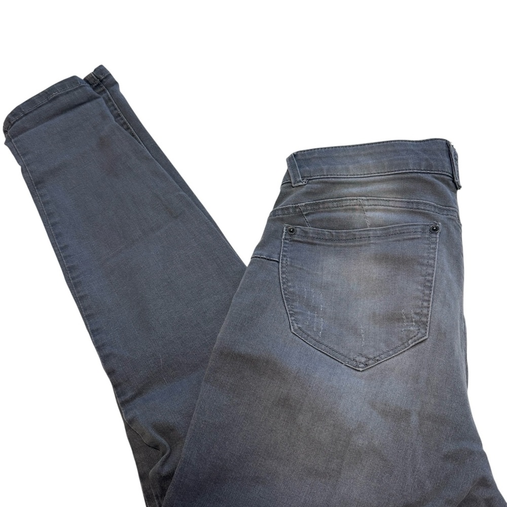 2 pair for $10 - Women’s ankle Gray and Blue Jeans - Picture 3 of 5